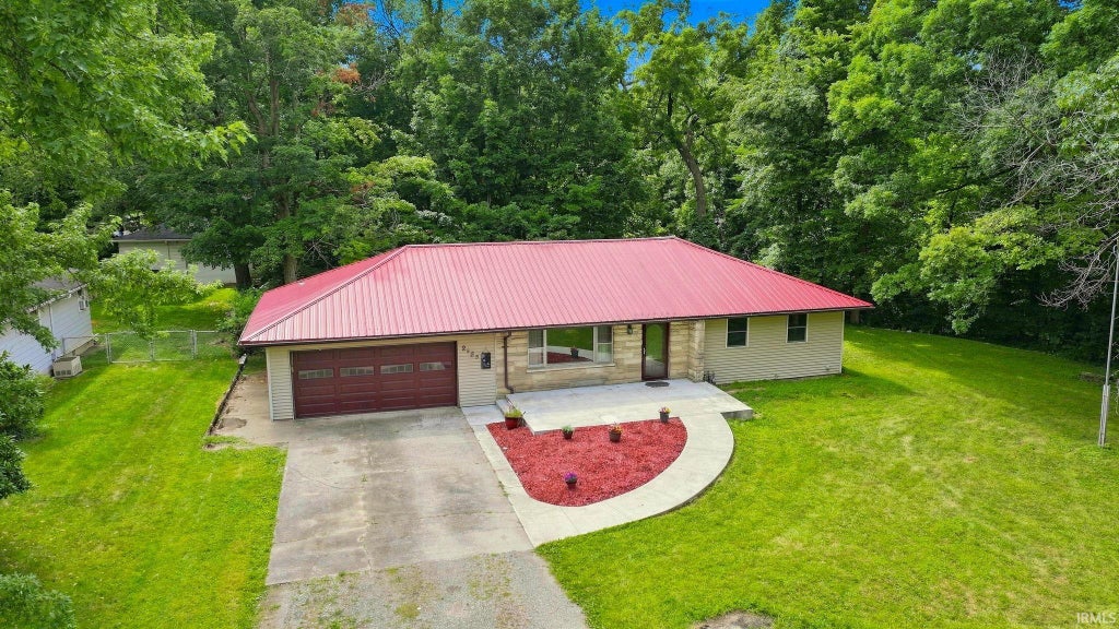 Photo of 2525 Weststate Court, Fort Wayne, IN 46808 (MLS # 202629869)