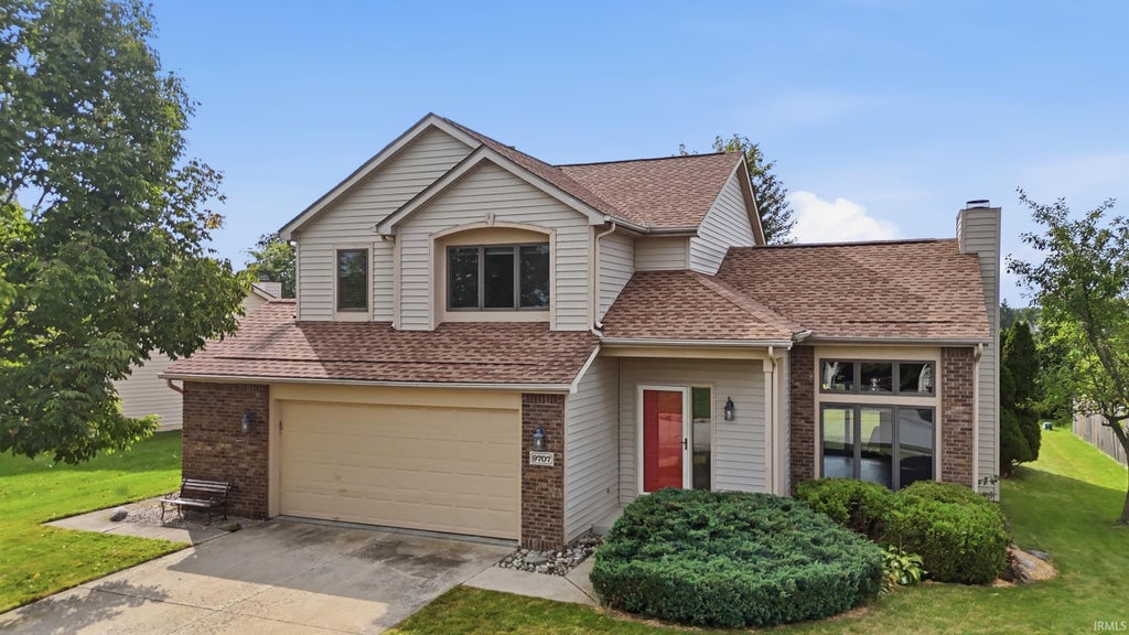 Photo of 9707 SERPENTINE Cove, Fort Wayne, IN 46804 (MLS # 202636734)