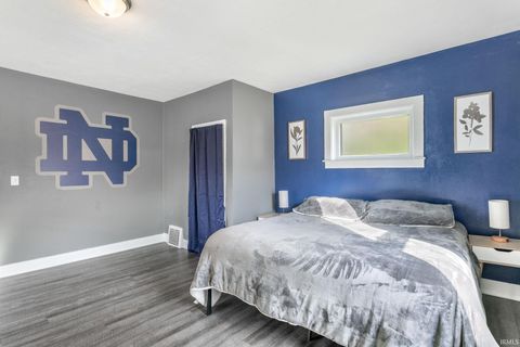 Tiny photo for 119 N Eddy Street, South Bend, IN 46617 (MLS # 202545282)