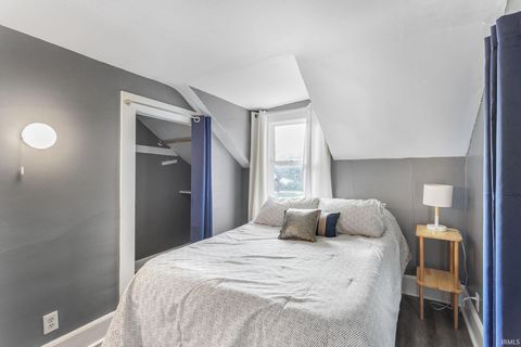 Tiny photo for 119 N Eddy Street, South Bend, IN 46617 (MLS # 202545282)