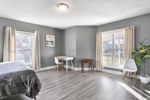 Tiny photo for 119 N Eddy Street, South Bend, IN 46617 (MLS # 202545282)