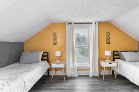 Tiny photo for 119 N Eddy Street, South Bend, IN 46617 (MLS # 202545282)