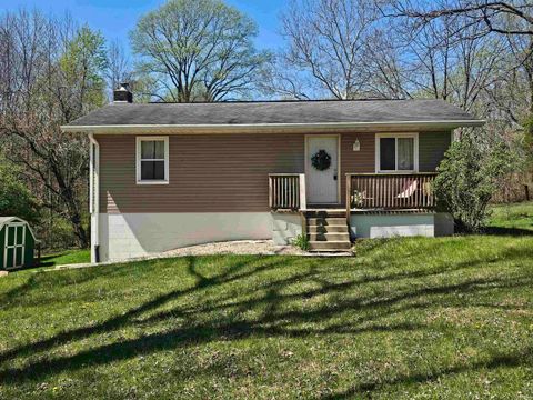Photo of 4255 Baugh Road, Bloomington, IN 47408 (MLS # 202609427)