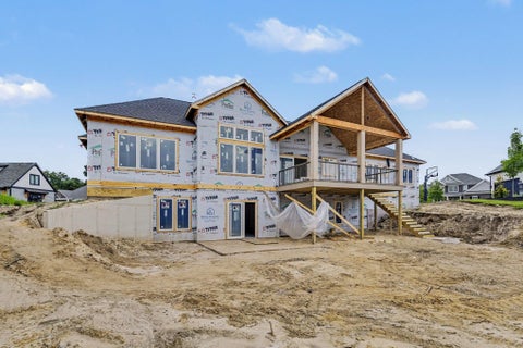 Tiny photo for 18416 Donegal Drive, South Bend, IN 46637 (MLS # 202629217)