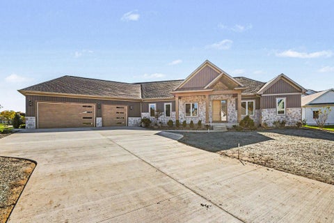 Photo of 18416 Donegal Drive, South Bend, IN 46637 (MLS # 202629217)