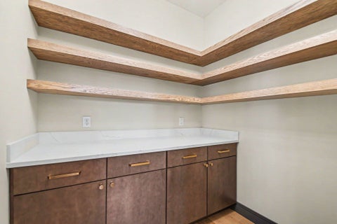 Tiny photo for 18416 Donegal Drive, South Bend, IN 46637 (MLS # 202629217)