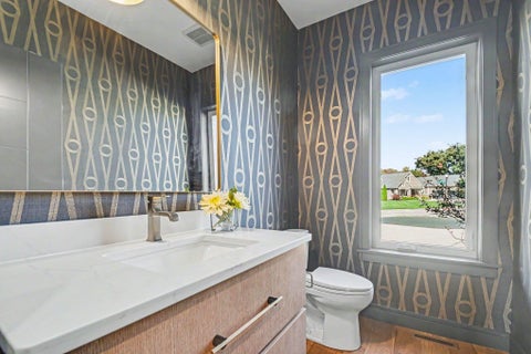 Tiny photo for 18416 Donegal Drive, South Bend, IN 46637 (MLS # 202629217)