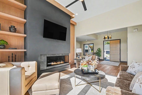 Tiny photo for 18416 Donegal Drive, South Bend, IN 46637 (MLS # 202629217)