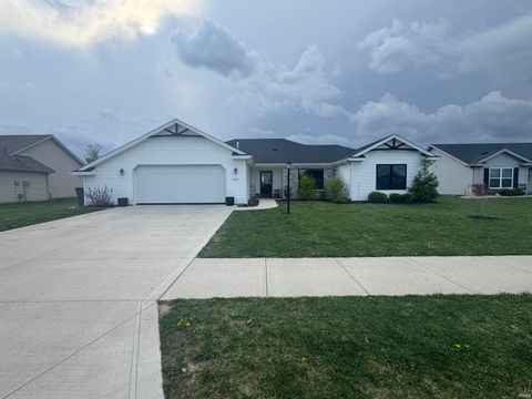 Photo of 816 Sycamore Drive, Decatur, IN 46733 (MLS # 202613070)
