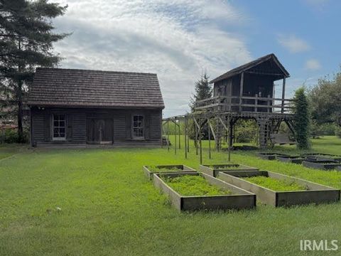 Tiny photo for 208 Park Row, Flora, IN 46929 (MLS # 202529059)