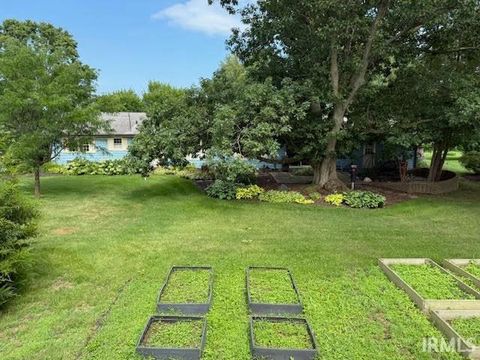 Tiny photo for 208 Park Row, Flora, IN 46929 (MLS # 202529059)