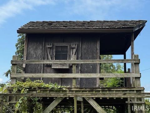 Tiny photo for 208 Park Row, Flora, IN 46929 (MLS # 202529059)