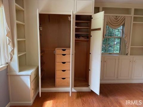 Tiny photo for 208 Park Row, Flora, IN 46929 (MLS # 202529059)