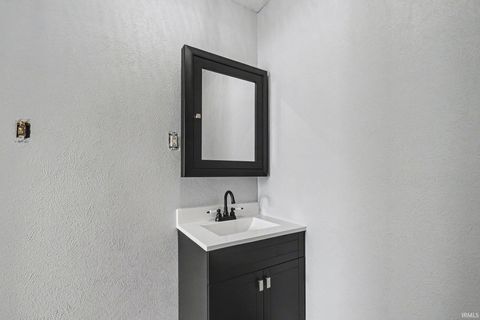 Tiny photo for 531 S Logan Street, South Bend, IN 46615 (MLS # 202604791)