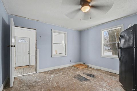 Tiny photo for 531 S Logan Street, South Bend, IN 46615 (MLS # 202604791)