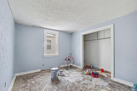 Tiny photo for 531 S Logan Street, South Bend, IN 46615 (MLS # 202604791)