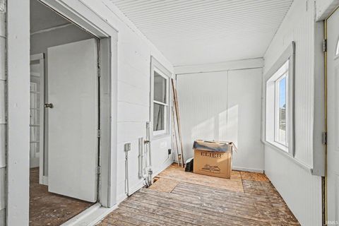 Tiny photo for 531 S Logan Street, South Bend, IN 46615 (MLS # 202604791)