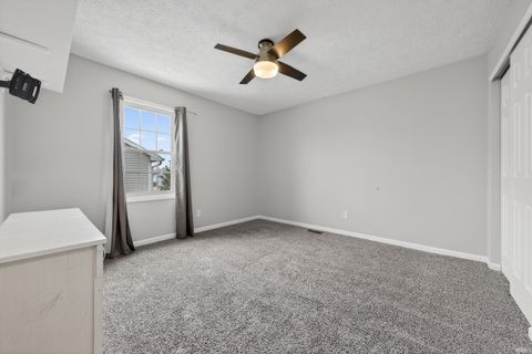 Tiny photo for 978 Boulder Way Way, Kokomo, IN 46902 (MLS # 202605885)