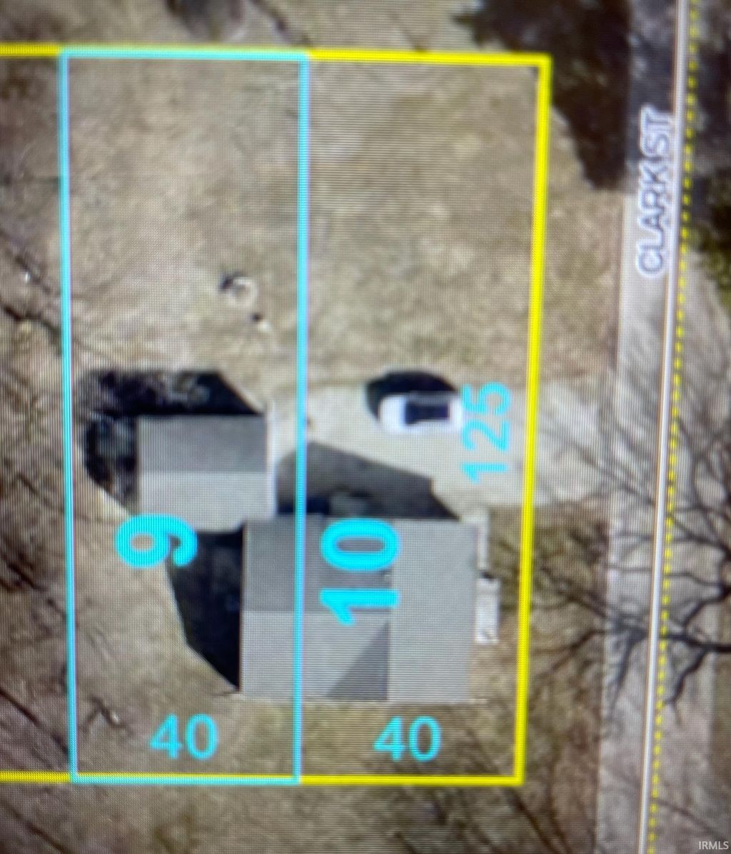 Photo of 1601 S Clark Street, Muncie, IN 47302 (MLS # 202548919)