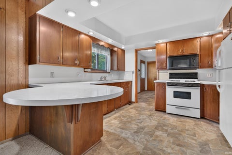 Tiny photo for 5174 N State Road 25, Logansport, IN 46947 (MLS # 202641564)