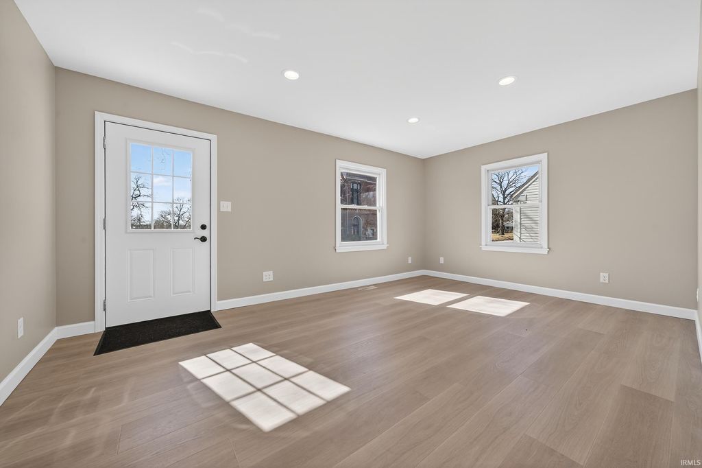 Photo of 1212 W Carter Street, Kokomo, IN 46901 (MLS # 202606135)