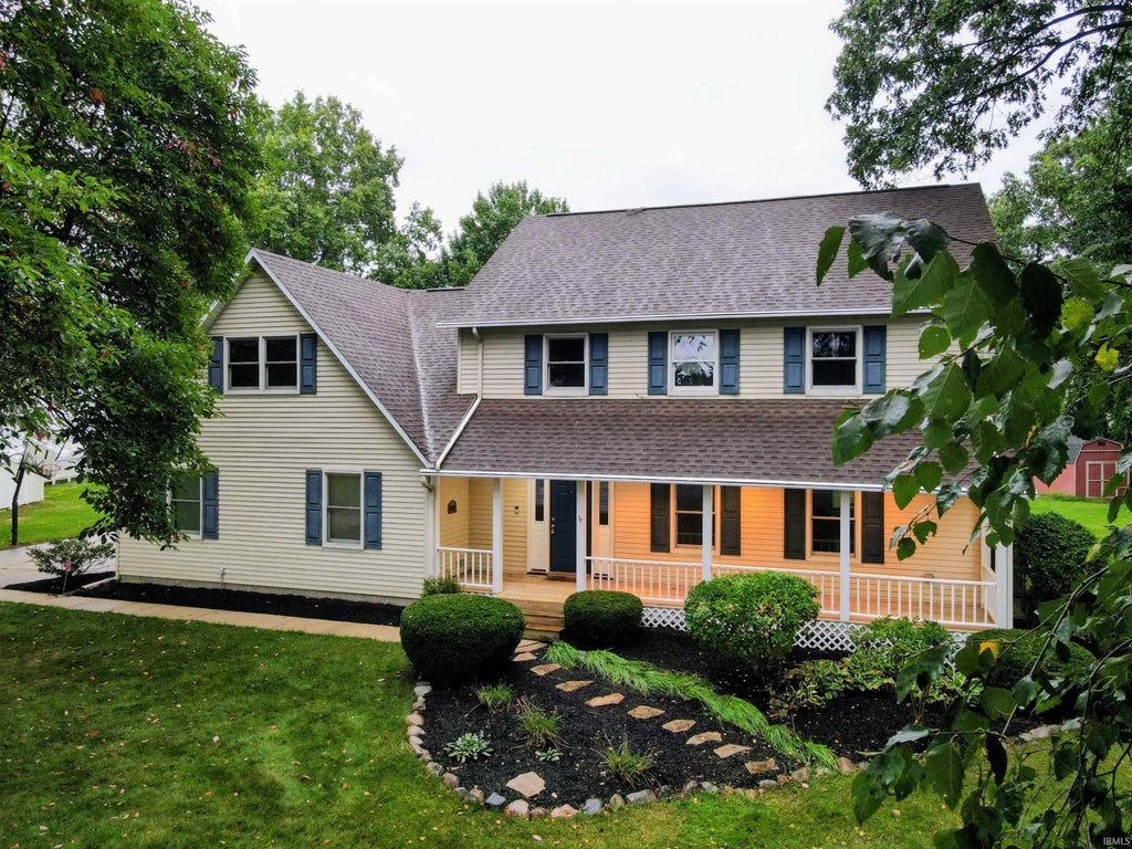 Photo of 12261 Settlers Cove Court, Granger, IN 46530 (MLS # 202638930)
