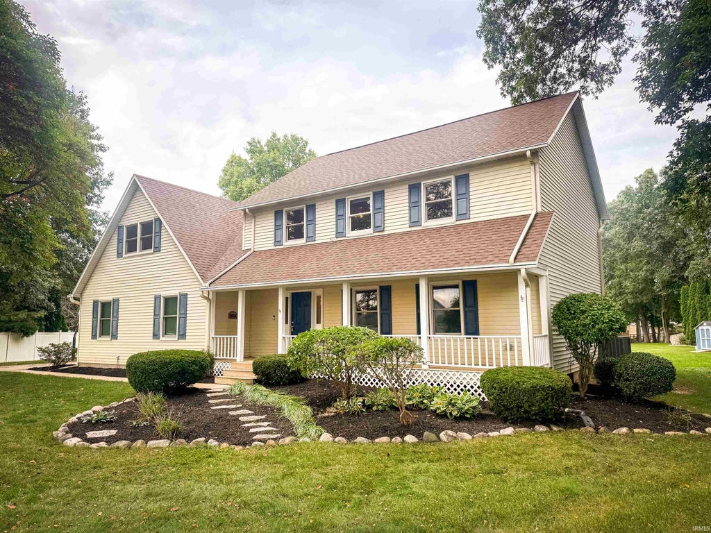 Photo of 12261 Settlers Cove Court, Granger, IN 46530 (MLS # 202638930)
