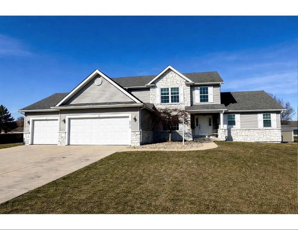 Photo of 4218 Douthart Place, Mishawaka, IN 46544 (MLS # 202607302)