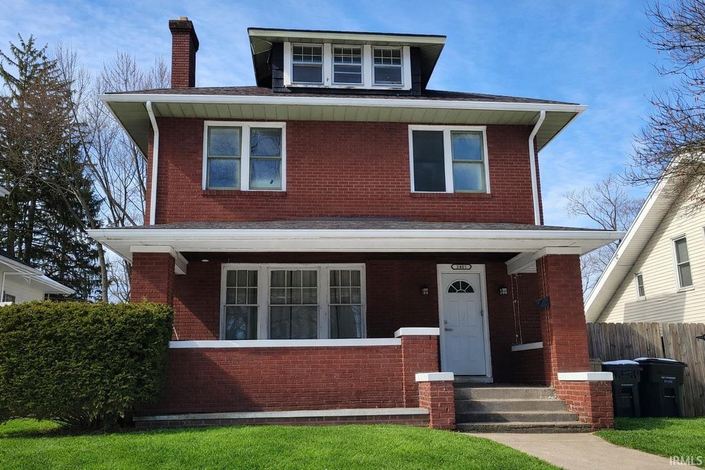 Photo of 2405 Miami Street, South Bend, IN 46614 (MLS # 202613049)