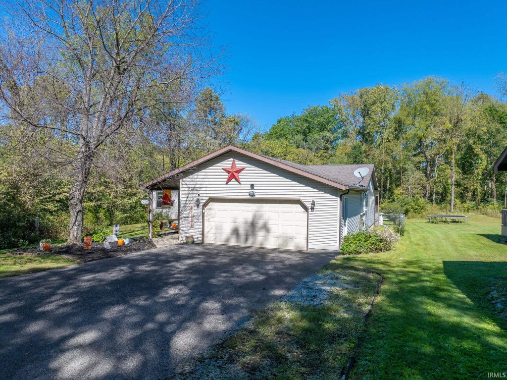 Photo of 1882 Stitt Street, Wabash, IN 46992 (MLS # 202640691)