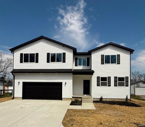 Photo of 318 W First Street, Mulberry, IN 46058 (MLS # 202612956)