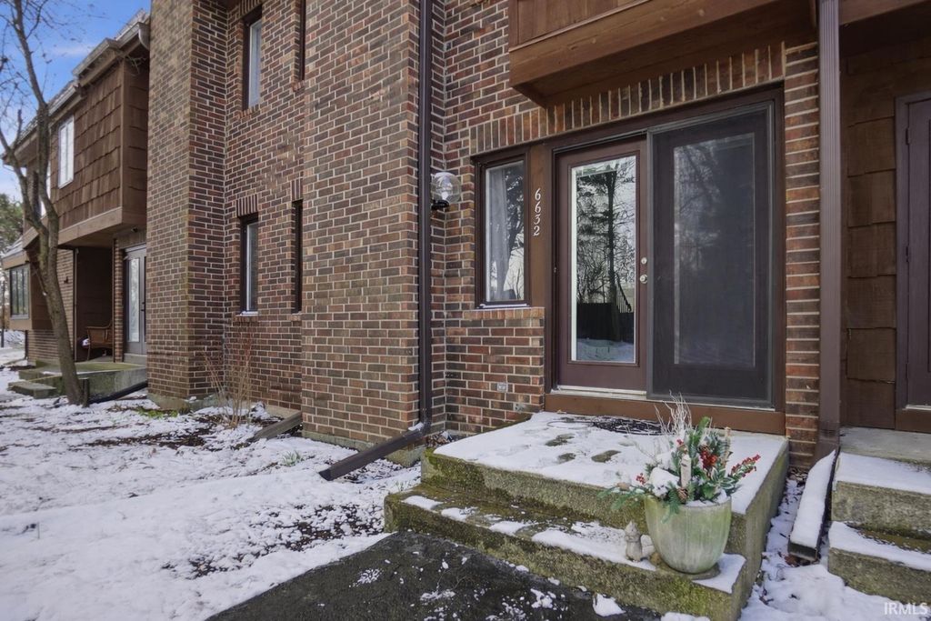 Photo of 6632 Quail Ridge Lane, Fort Wayne, IN 46804 (MLS # 202618362)