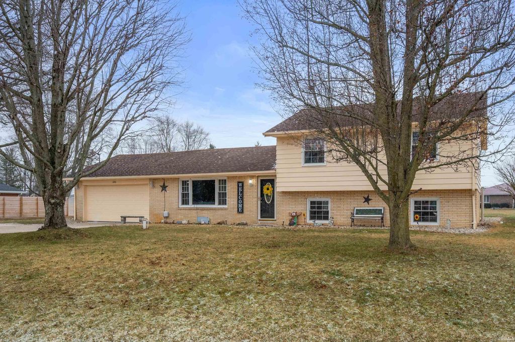 Photo of 4705 Shirley Lane, Muncie, IN 47302 (MLS # 202603839)