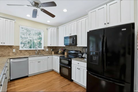 Tiny photo for 9002 DEER CREEK Drive, Greentown, IN 46936 (MLS # 202631108)