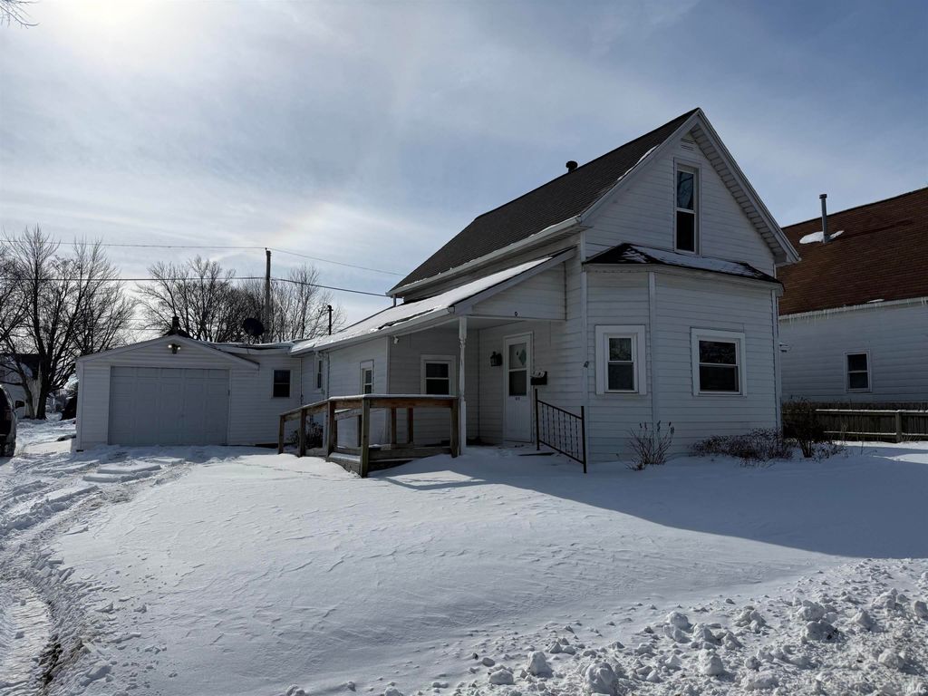 Photo of 1015 W Jefferson Street, Kokomo, IN 46901 (MLS # 202603367)