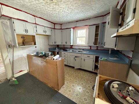 Tiny photo for 1015 W Jefferson Street, Kokomo, IN 46901 (MLS # 202603367)