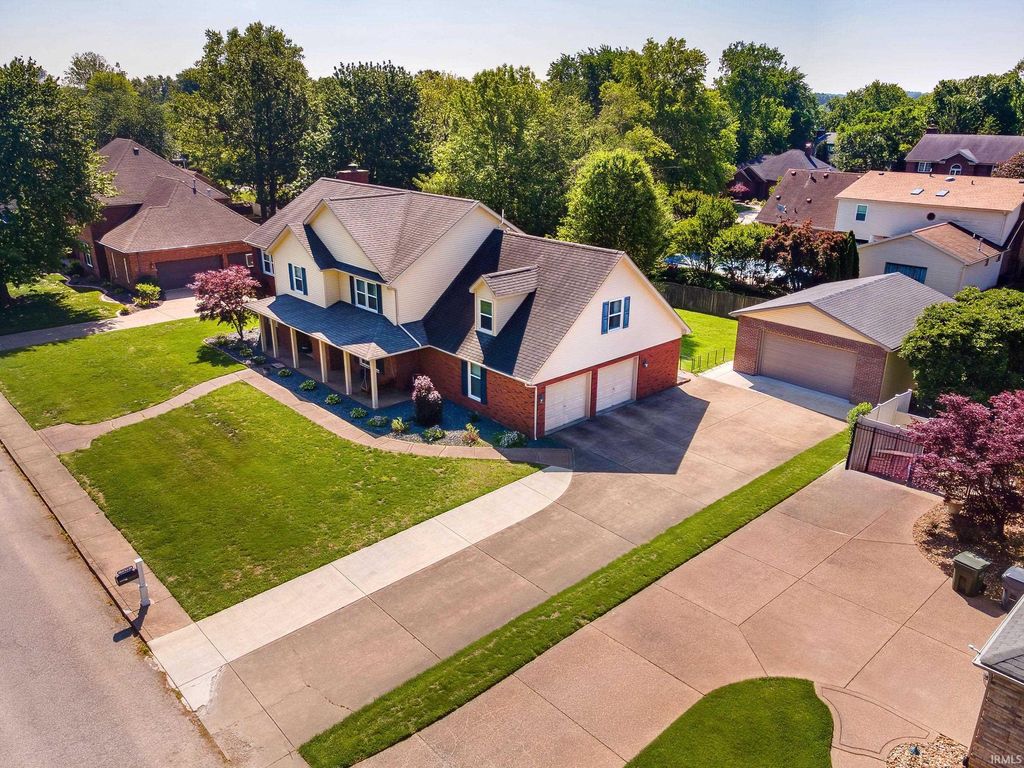 Photo of 7699 Hermitage Court, Newburgh, IN 47630 (MLS # 202615498)