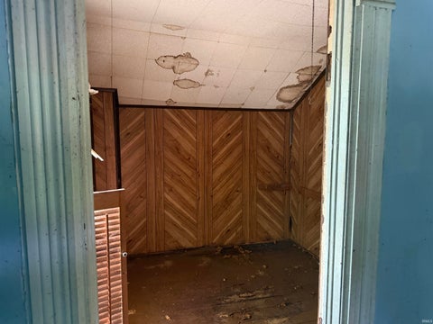 Tiny photo for 822 Willard Street, Elkhart, IN 46516 (MLS # 202635296)