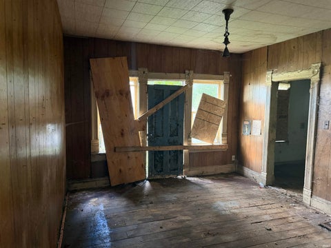 Tiny photo for 822 Willard Street, Elkhart, IN 46516 (MLS # 202635296)