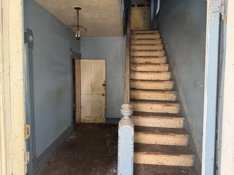 Tiny photo for 822 Willard Street, Elkhart, IN 46516 (MLS # 202635296)