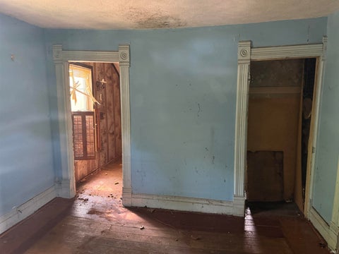 Tiny photo for 822 Willard Street, Elkhart, IN 46516 (MLS # 202635296)