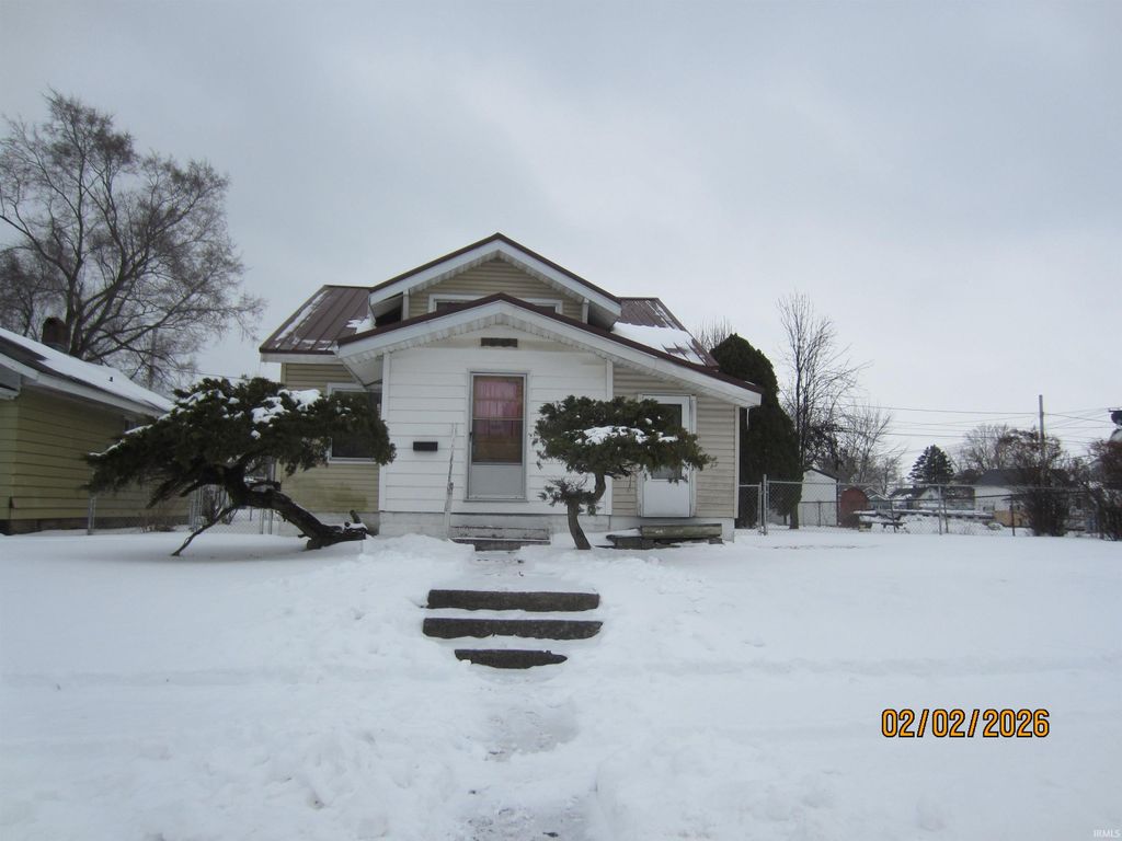 Photo of 1645 W Spencer Avenue, Marion, IN 46952 (MLS # 202603283)