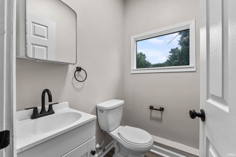 Tiny photo for 5009 Woodford Drive, Fort Wayne, IN 46835 (MLS # 202638823)