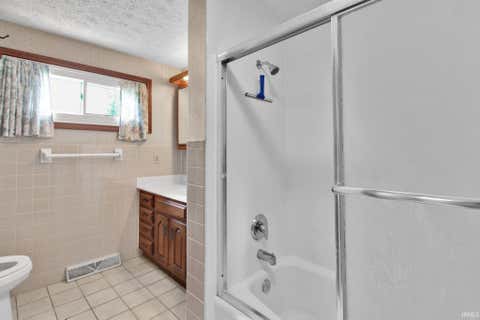 Tiny photo for 1711 W ZARTMAN Road, Kokomo, IN 46902 (MLS # 202631350)