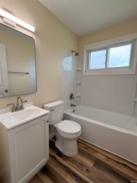 Tiny photo for 5708 Mendota Drive, Kokomo, IN 46902 (MLS # 202619983)