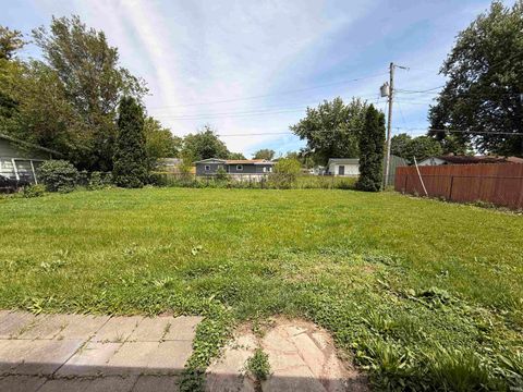 Tiny photo for 5708 Mendota Drive, Kokomo, IN 46902 (MLS # 202619983)