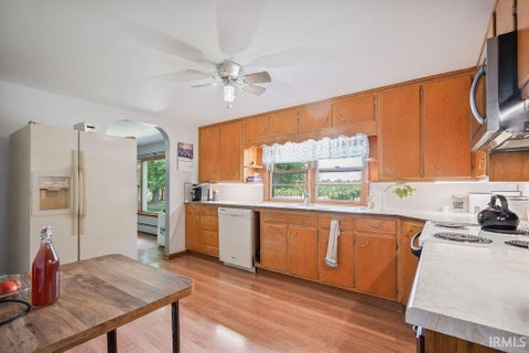 Tiny photo for 819 W 1350 SOUTH, Kokomo, IN 46901 (MLS # 202635429)