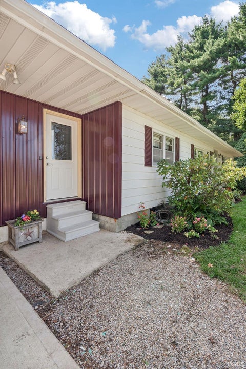 Tiny photo for 819 W 1350 SOUTH, Kokomo, IN 46901 (MLS # 202635429)