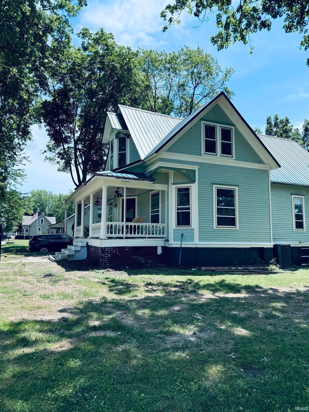 Photo of 415 E Washington Street, Sullivan, IN 47882 (MLS # 202605319)