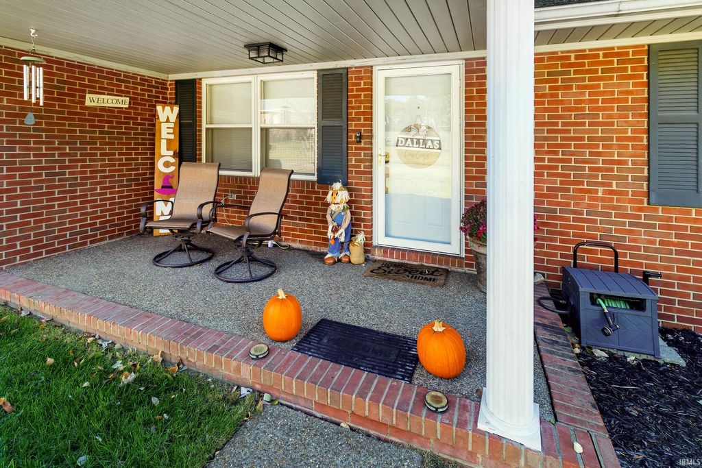 Photo of 7555 Gourley Lane, Newburgh, IN 47630 (MLS # 202544197)